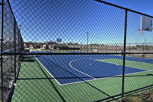 Building Photo - ONE STORY  |  3 BEDROOM  |  2 BATH  |  YARD SERVICE INCLUDED  |  WHISPER FALLS  |  POOL - GYM - P...