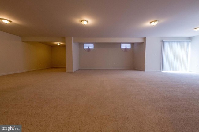 Building Photo - 18494 Quantico Gateway Dr