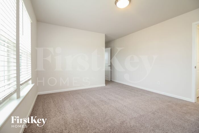 Building Photo - 210 Ashborne Ln