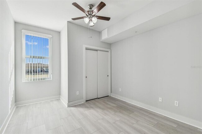 Building Photo - 1208 E Kennedy Blvd