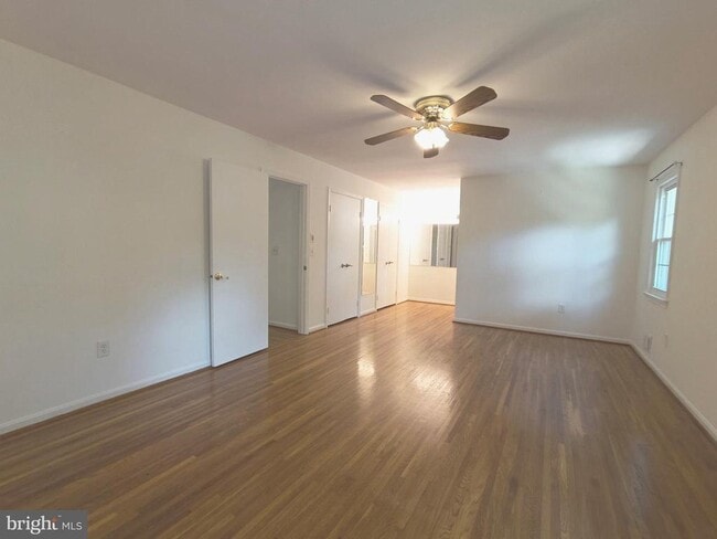 Building Photo - 8835 Tuckerman Ln