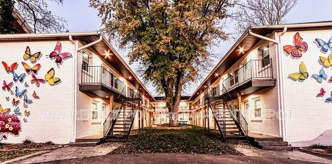 Building Photo - 1330 SE 2nd St