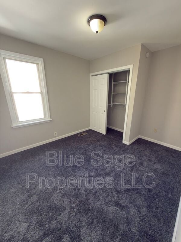 Building Photo - 105 W Broadway Ave