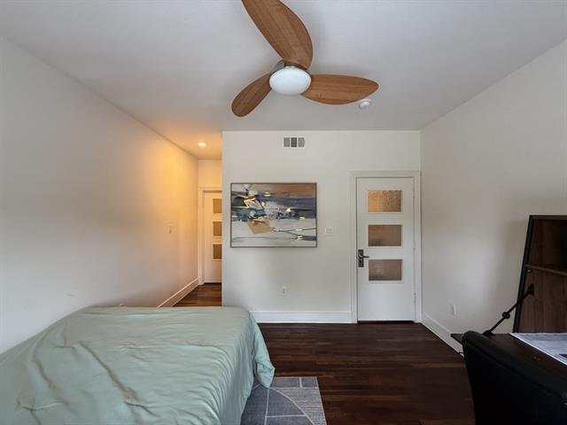 Building Photo - 1323 St Joseph St