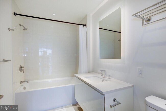 Building Photo - 2501 M St NW