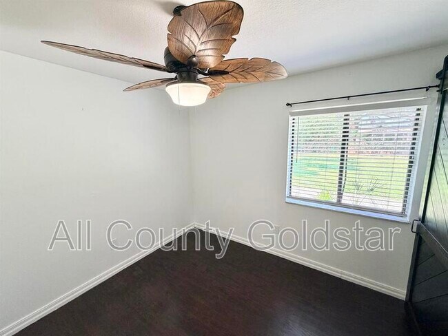 Building Photo - 5815 Spearman Cir