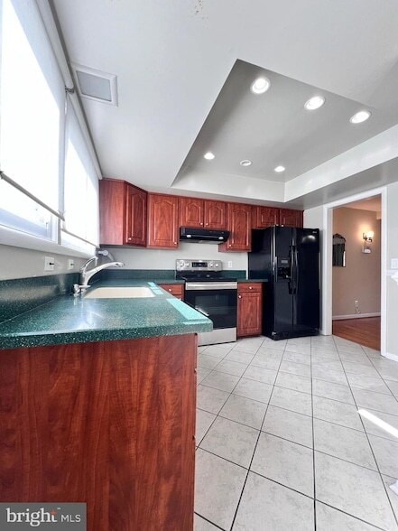 Building Photo - 10305 Crimson Tree Ct
