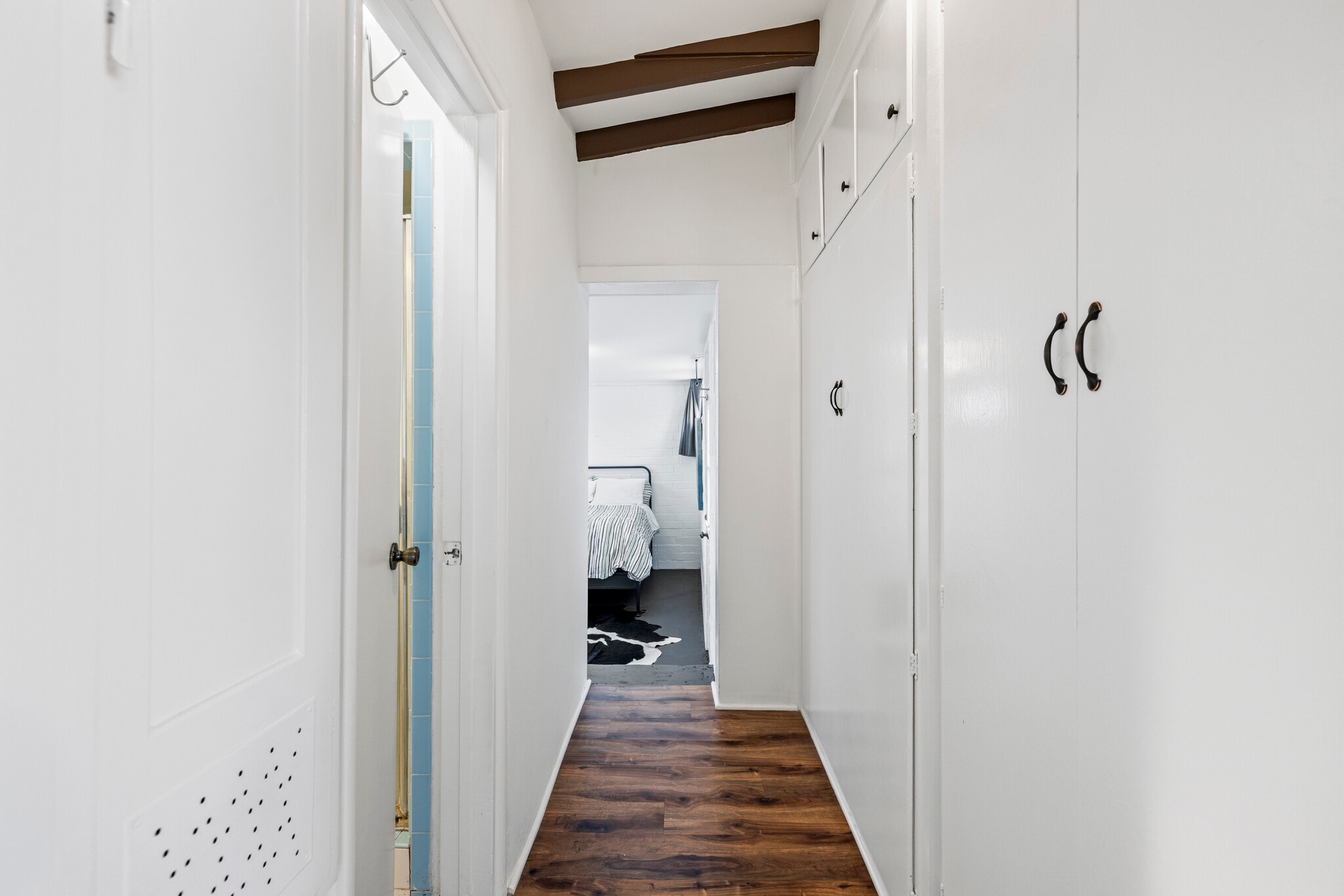 hall between bedroom and living room - 1223 S Chavez St