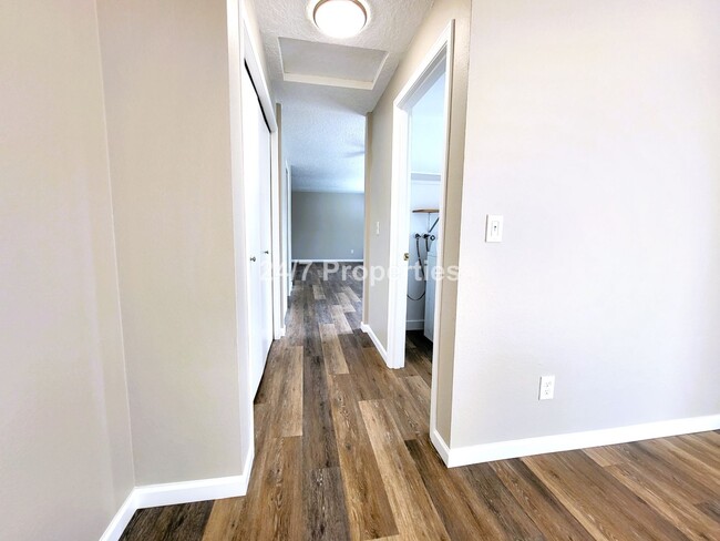 Building Photo - Winter discount - $200 OFF - 3BD I 2BA in ...