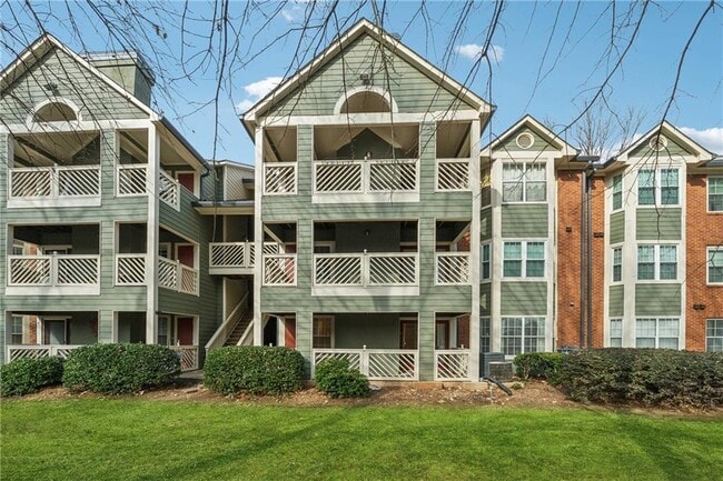 Building Photo - 434 McGill Pl NE