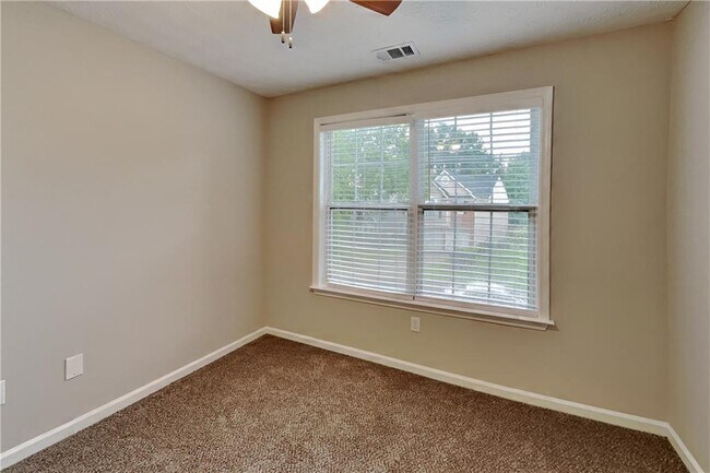 Building Photo - 1357 Glenover Way