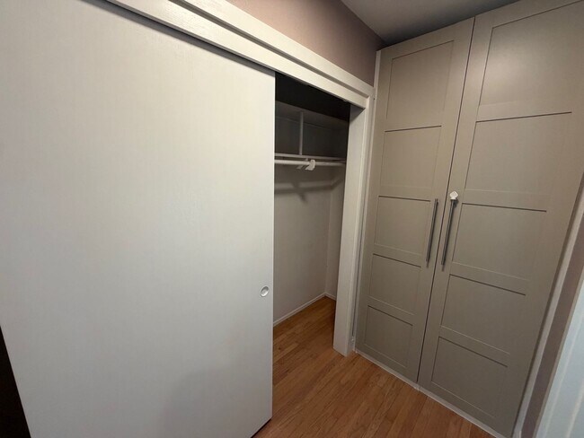 Building Photo - 9152 Condesa Dr