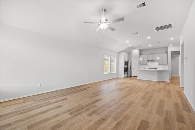 Building Photo - 10414 Starfire Yellow Dr