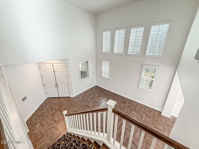 Building Photo - Beautiful Light and Bright Dos Vientos Home featuring 4 Bedrooms + 3 Bathrooms