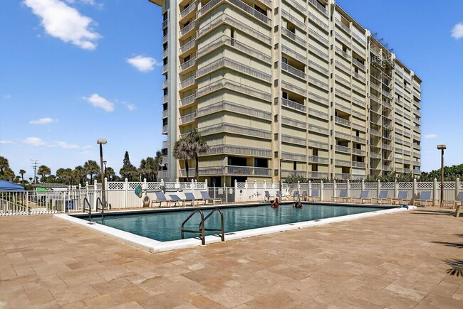 Building Photo - 10680 S Ocean Dr