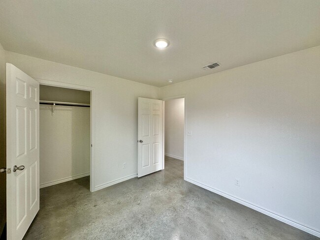 Building Photo - 5912 Harriet Tubman Ave
