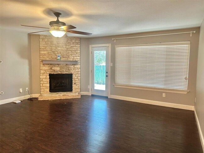 Building Photo - 11407 Bristle Oak Trail