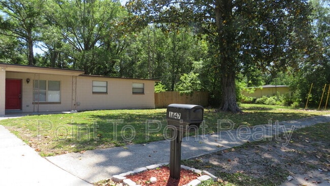 Building Photo - 1647 Dibble Cir W