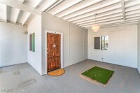 Building Photo - 3008 Lawndale St