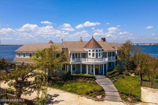 Primary Photo - 225 Channel Ln