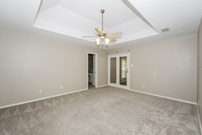 Building Photo - 9125 Timber Oaks Dr