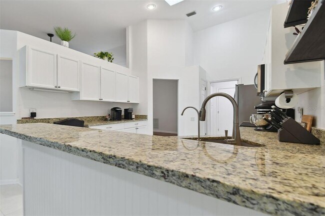 Building Photo - 4327 Murfield Dr E