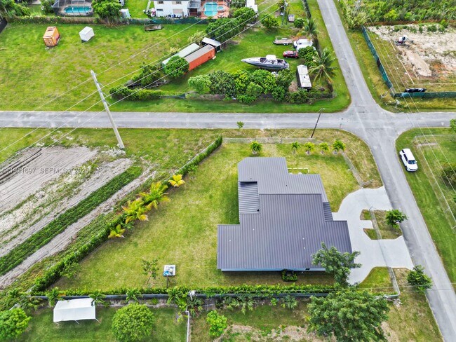 Building Photo - 22451 SW 118th Ave