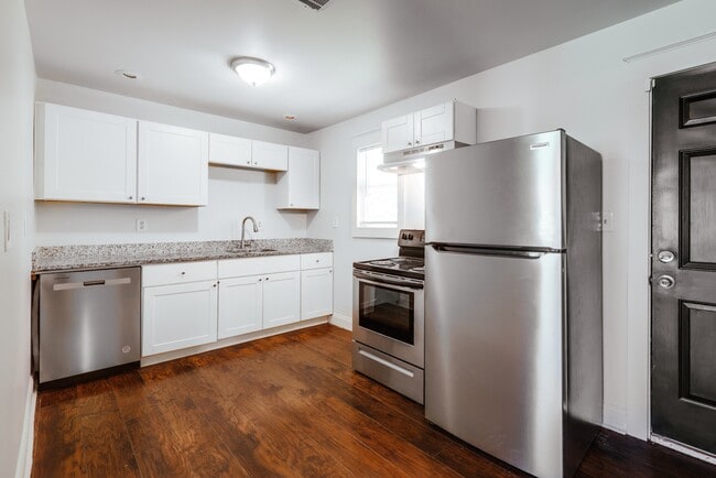 Building Photo - 175 Herman St