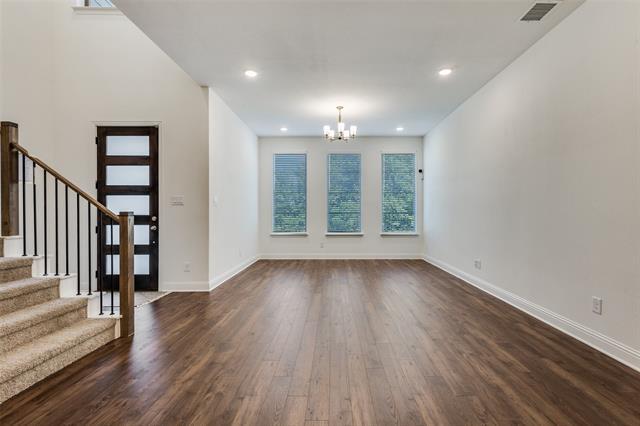 Building Photo - 2530 Campden Mews
