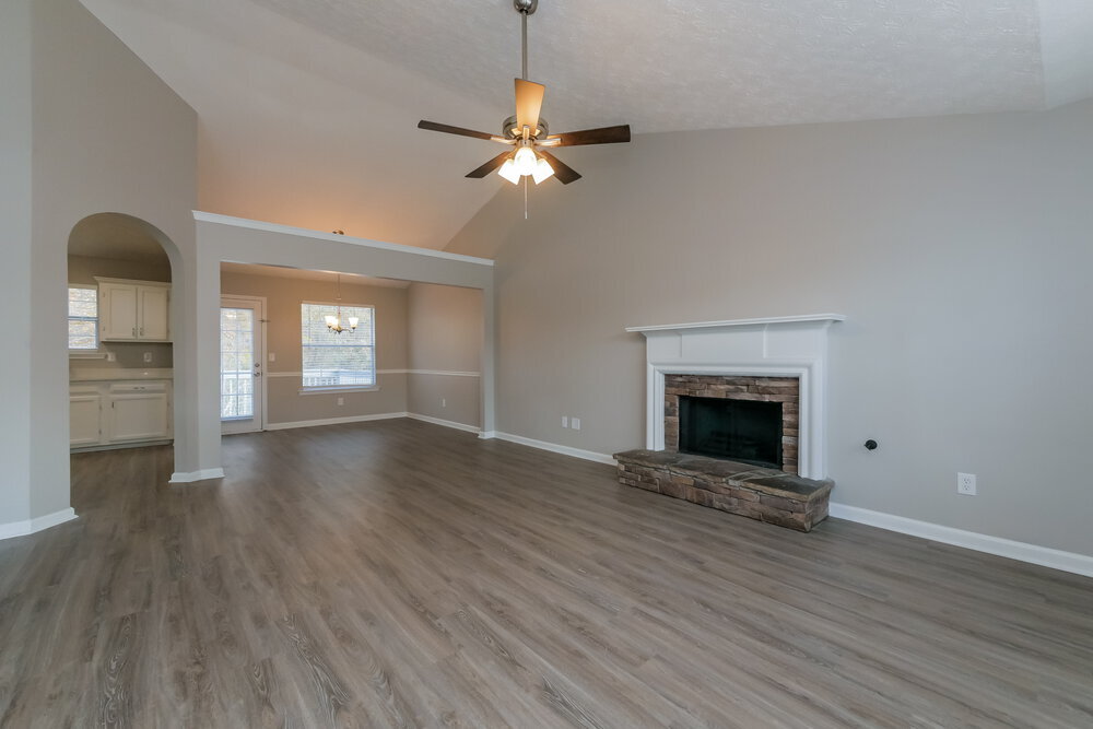 Building Photo - 378 Summer Hill Cir