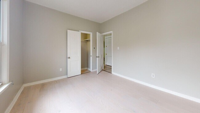 Building Photo - 3816 W 36th St