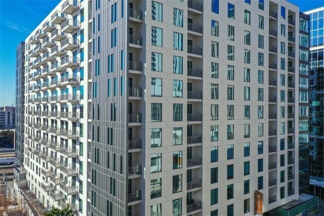 Building Photo - 1140 Spring St NW