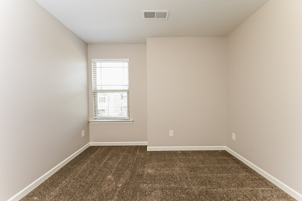 Building Photo - 259 Magnaview Dr