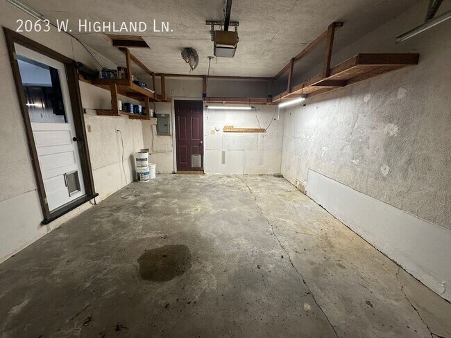 Building Photo - 2063 W Highland Ln