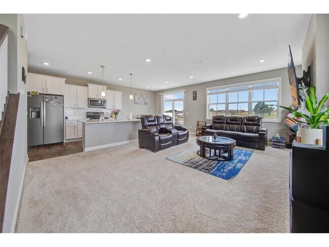 Building Photo - 7291 Alvarado Ln N