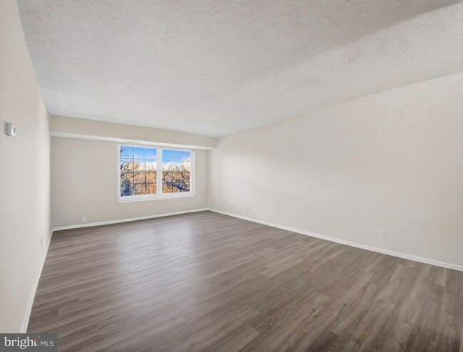 Building Photo - 7680 Tremayne Pl