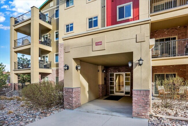 Building Photo - 1144 Rockhurst Dr
