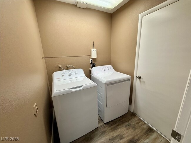 Building Photo - 6236 W Elmira Dr