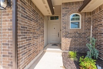 Building Photo - 3911 Sledmere Ln