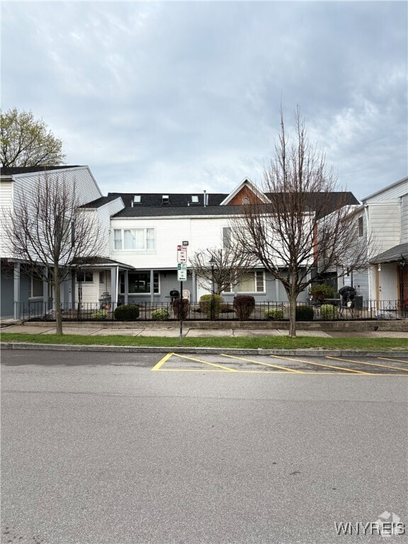 Building Photo - 19 California Dr
