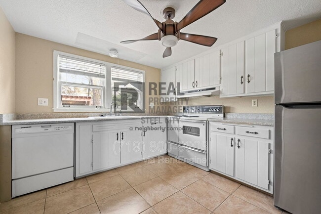 Building Photo - 1009 Constitution Rd