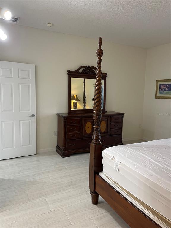 Building Photo - 3157 Sun Lake Ct
