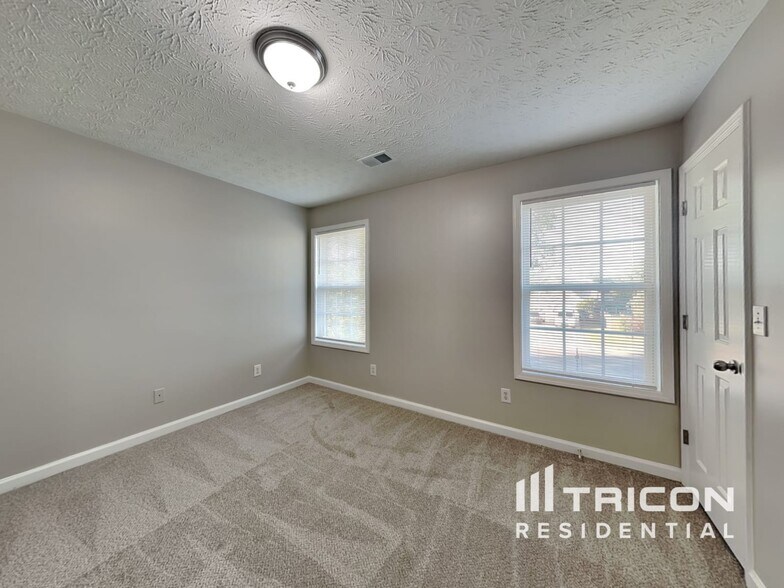 Building Photo - 332 Coburn Ct