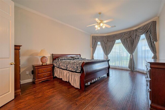 Building Photo - 4707 Gladesdale Park Ln