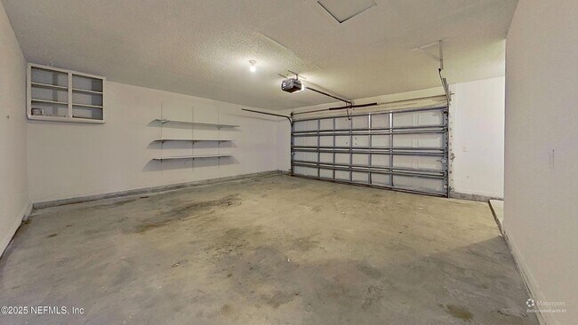 Building Photo - 1615 Seminole Rd