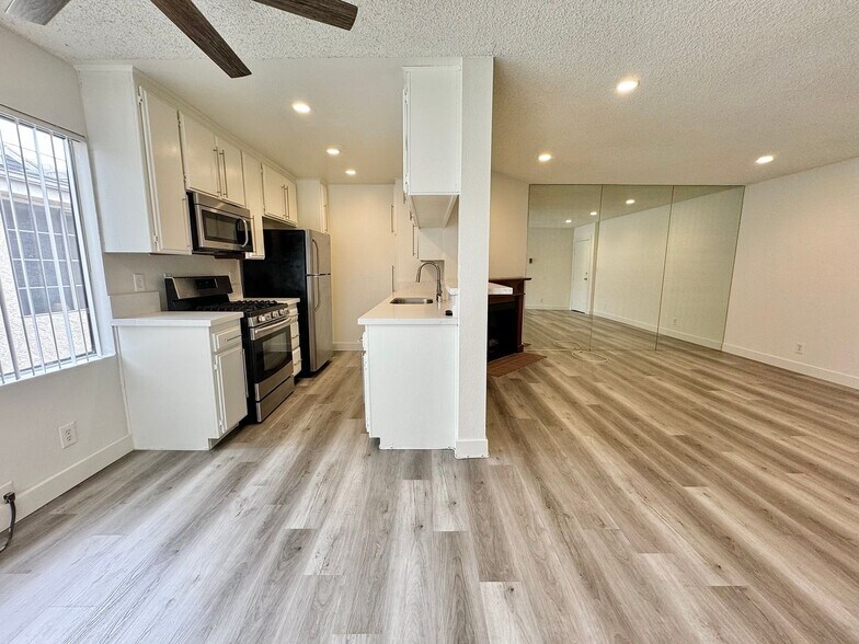 Building Photo - 3546 Hughes Ave