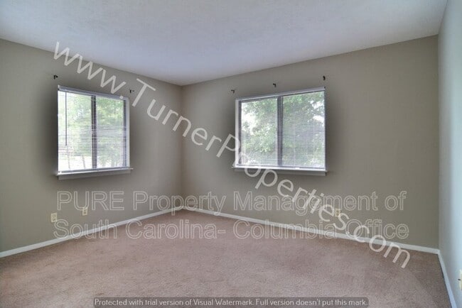 Building Photo - 411 Old Manor Rd