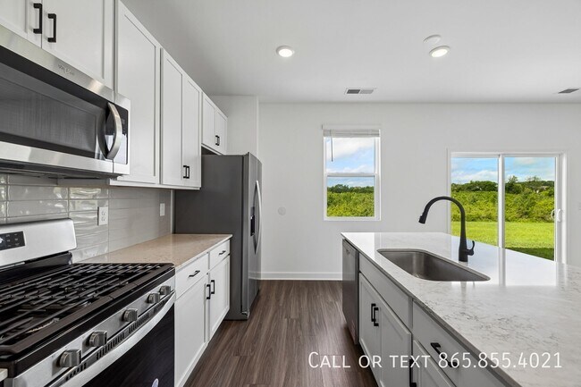 Building Photo - 515 Forsberg Ct