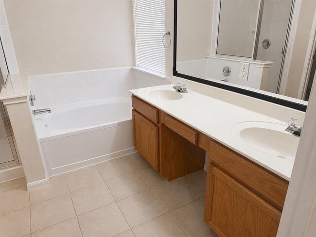 Building Photo - 2206 Bakers Way
