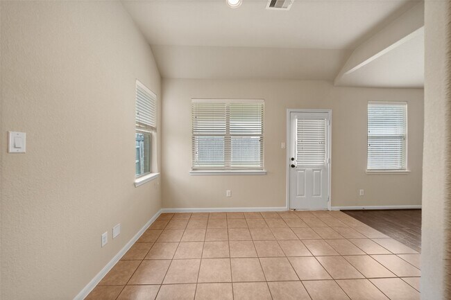 Building Photo - 14818 Fall Creek Preserve Dr